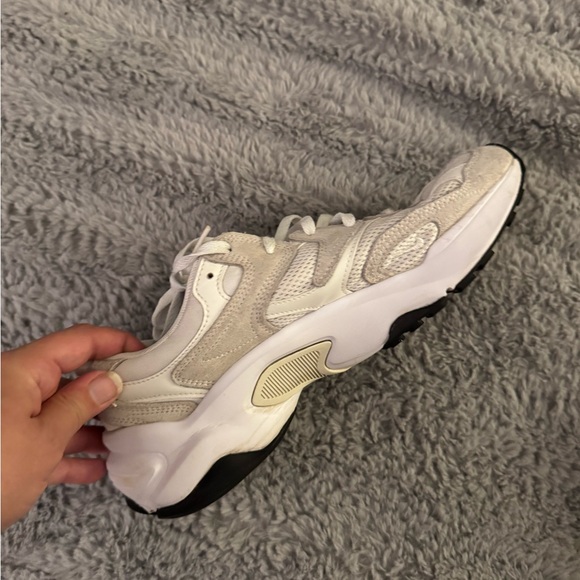 NIKE Women’s AL8 White and Black Sneakers Size 10 - Picture 9 of 11